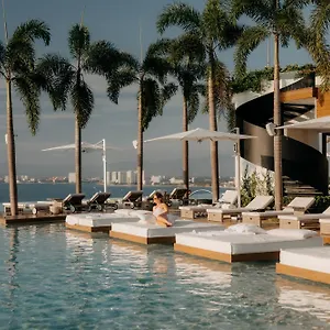 Hotel Maxwell Residences Romantic Zone